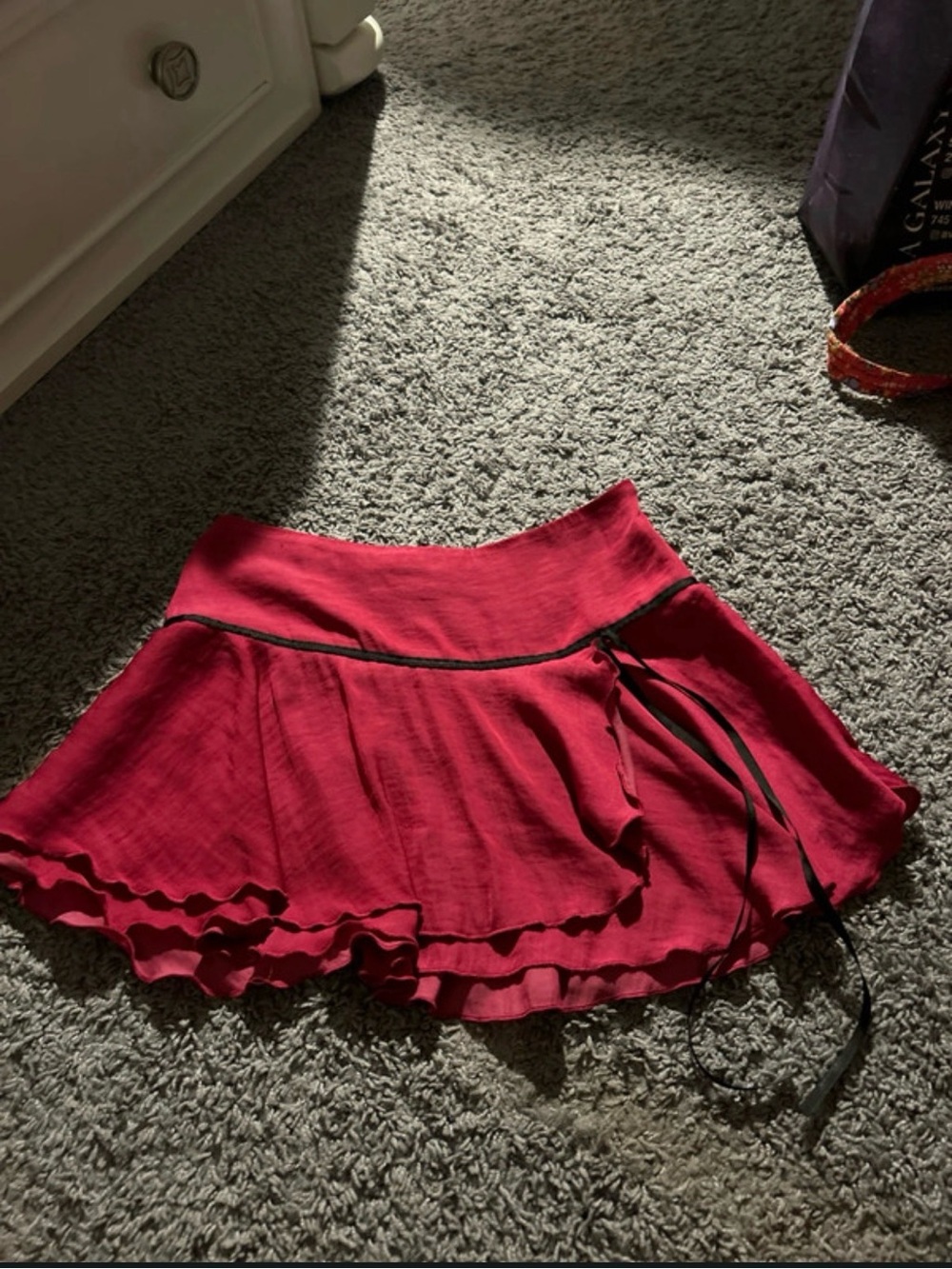 Kimchi Blue raspberry-red layered ruffle mini skirt with waist tie - Picture 1 of 3